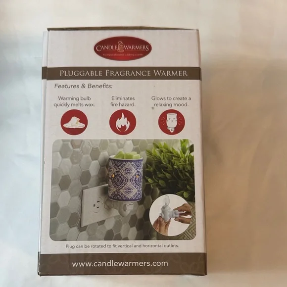 Pluggable Fragrance Warmer - Blue Pattern wax not included. - Picture 2 of 5